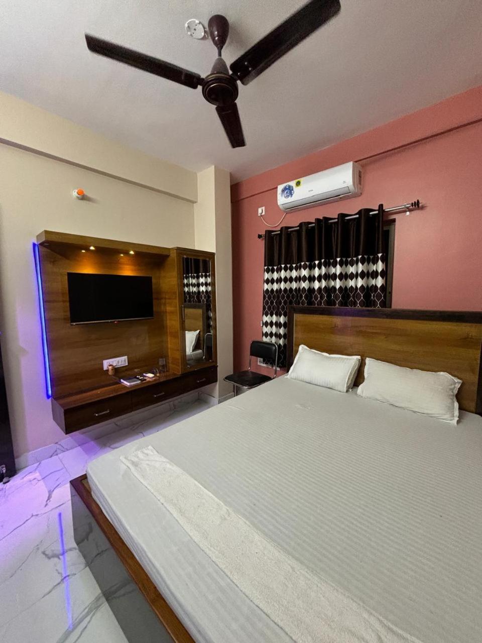 Garden Guest House Near Rene Tower Ruby General Hospital Calcutta  Esterno foto